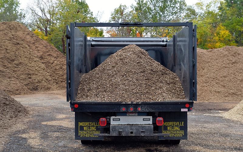 5 yards of landscape material in truck in stockton, ca