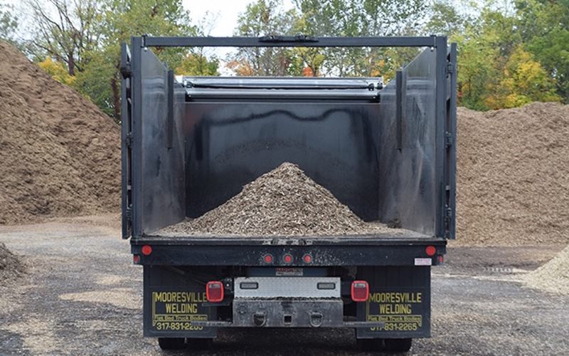 1 yard of landscape material in truck in stockton, ca